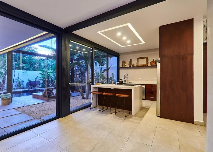 Casa Aventura Secluded Oasis 24h Security Near Sandy Beaches